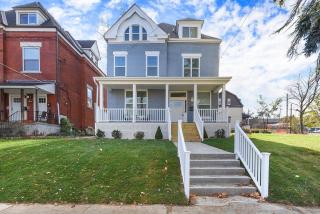 Pet Friendly 6 Bedroom Free Parking plus 5 Min From Bakery Sq - 5