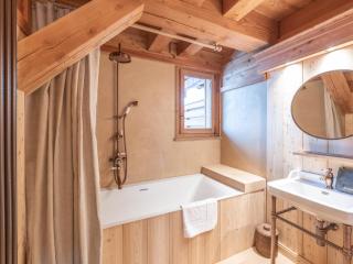 Chalet aux pieds des pistes avec spa, sauna et parking - FR-1-645-43 - Huez - 2