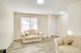 9 Mi to Forest Park Pet-Friendly Home in St Louis - Woodson Terrace - 5