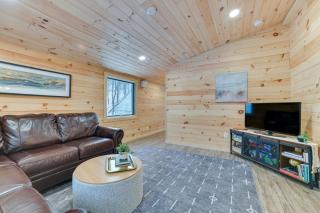 8 Mi to Sleeping Bear Dunes Creekside Cabin - Glen Arbor - 5