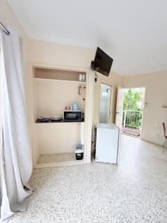 Emu Park Beach Resort - 8