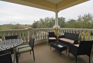 Luxurious 3-Bedroom Condo in Reunion Resort - 7