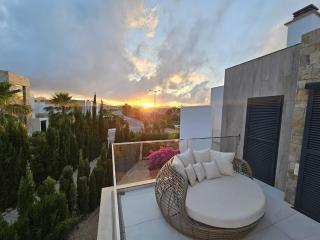 Strandnahe Design Villa mit Pool 2 Schlafzimmer 180 qm - 8