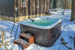 A Rustic Getaway at A Pocono Country Place - Tobyhanna - 9