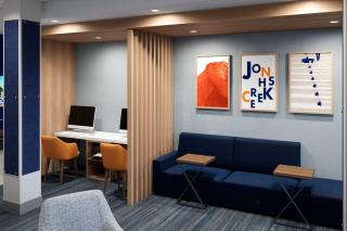 Holiday Inn Express & Suites Phoenix - Midtown, an IHG Hotel - Phoenix - 3