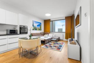 SKYPARK, Luxusný Apartmán s parkovaním vo výške - Nivy - 1