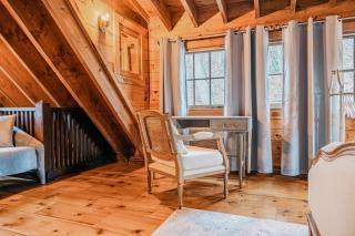 Couple's Serenity Cabin with Hot Tub - 1