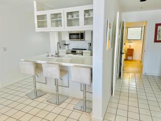 Coastal Villa W Oceanview Patio & Golf Cart - 3