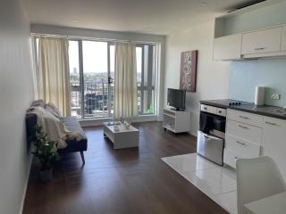 AURA B1214 two bedrooms, 1 living room Wi-Fi skytower and street view, balcony , easy parking - Auckland - 7