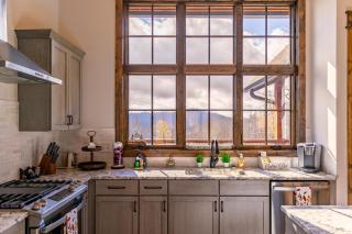Hucklebeary Cabin at Eagles Nest - Banner Elk - 1