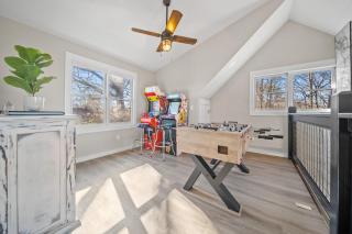 LUX Cabin, Indoor Heated Pool, Hot Tub, Arcades, Close to Dollywood - Pigeon Forge - 6