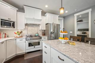 4BR 3B 2 Kitchen with PnP Downtown CDA 11 guests - Coeur d'Alene - 3