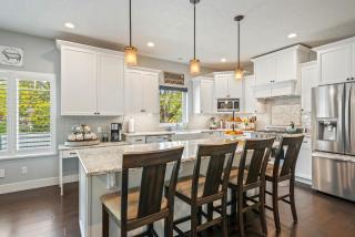 4BR 3B 2 Kitchen with PnP Downtown CDA 11 guests - Coeur d'Alene - 4