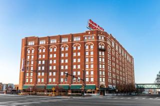 Drury Plaza Hotel Broadview Wichita - Wichita - 0