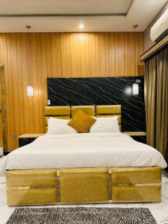 Tulip Hotel - Karachi - 3