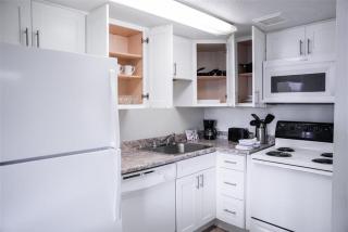 140 Fully Furnished, WiFi Included - Scottsdale - 1