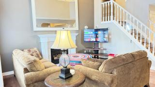 The Ridge Escape-3BR Deluxe Stay - Calgary - 0