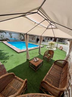 casa con piscina - 2