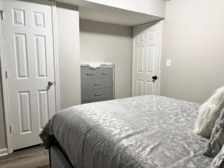 Luxury Queen Suite - 7 Mins From ATL Airport - 4