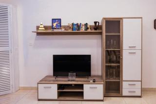 Cozy escape in vibrant Gżira - 6