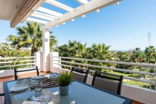 Luxury Apartment with Free Alcazaba Lagoon Access - Estepona - 9
