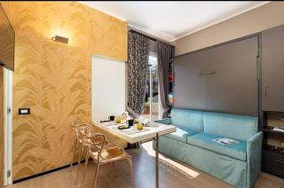Florence Holiday Apartment Ponte Vecchio Glow Suite Jacuzzi - Florencia - 3