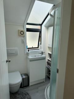 Downtown Mt Beach Apartment - 2