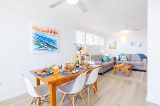 Casuarina's 6, 33 Soldiers Point Rd - stunning waterfront unit - Soldiers Point - 3