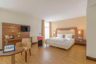 Best Western Plus Hotel Am Schlossberg - Nürtingen - 3