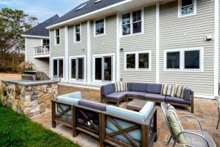 Luxurious 5BR Retreat Steps from the Waterfront - Edgartown - 7