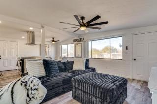2 Mi to Dtwn Modern Home with Yard in Tucson! - Tucson - 6
