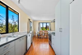 Mountain Breeze - Hanmer Springs Holiday Home - 2