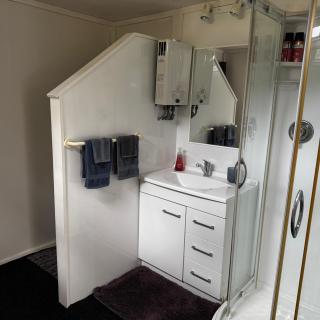 Tiny Home Container house Above the Vines - - 5