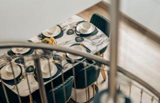 ORION SHORT STAYS has many properties to choose from, We can accommodate LARGE groups, You will need to ask us by going to ORION SHORT STAYS, for Custom Quotes we will need to speak to you - JUST ASK - ONLY 5 Mins to STANNERGATE Ports - 4