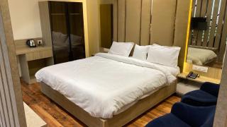 Hotel Royal Bistro - Mehsāna - 8