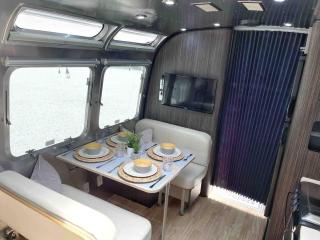 Cozy & Fun Airstream Camper Near Downtown & Beach - Savannah - 3