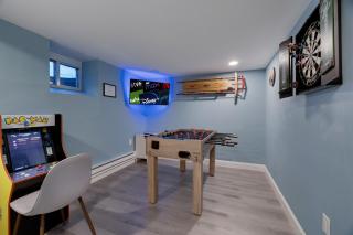 Lakeview! - Close to Skiing - Includes Firepit & Game Room! - 4