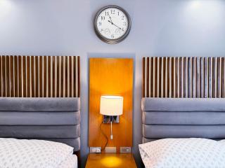 New and cozy Baguio condo near SM - 2