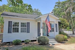 Adorable Bungalow Near City Marina & Tybee Beach - Savannah - 3