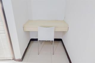 Good and Warm Studio at 19 Avenue Apartment By Travelio - 5