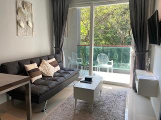 Emerald Terrace Condo 10-Family One Bed & Sofa Bed Garden View - 4