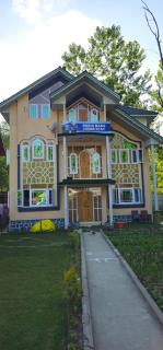 Hotel Reshi Baba - - 5