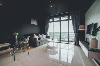 1Tebrau Entertainment Stay KTV Room Party 2BR by Our Stay - Johor Bahru - 6