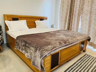Golden palace studio - Ghaziabad - 9