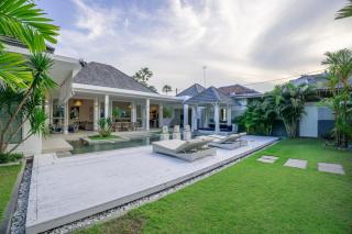 Bali Modern Escape With Private Pool, 8 guests - Kerobokan - 0