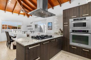 NEW Tropical Indulgence Sotto del Sol 7BR by Bocobay - Palm-Eagle Beach - 7