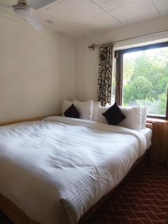 Hotel Garden - Srinagar - 6