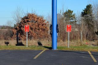Econo Lodge Menomonie - 9