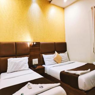 Avion Palace Near Bombay Exhibition Centre - Mumbai - 7