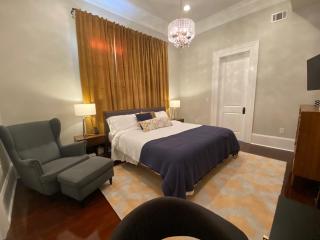 Luxe Historic Home with Pool & Hot Tub - New Orleans - 2